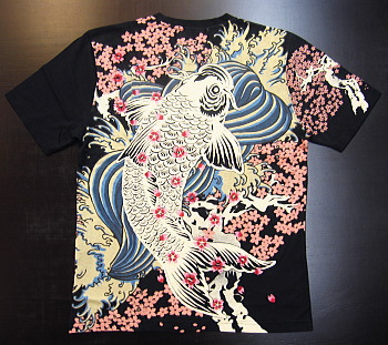 和柄半袖Tシャツ　滝昇り鯉に桜！